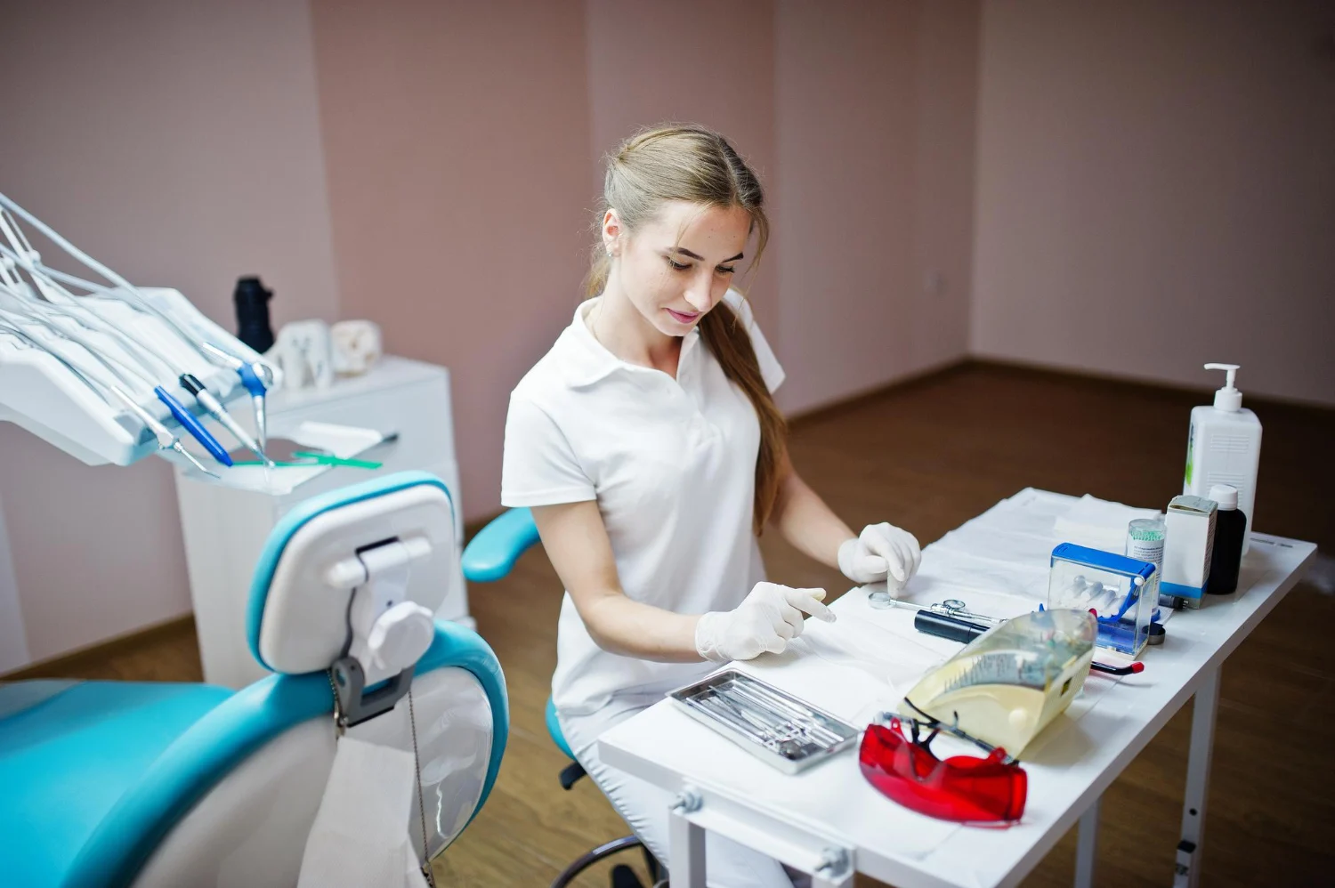Why Patients Choose Our Dental Hygienist Queens Team